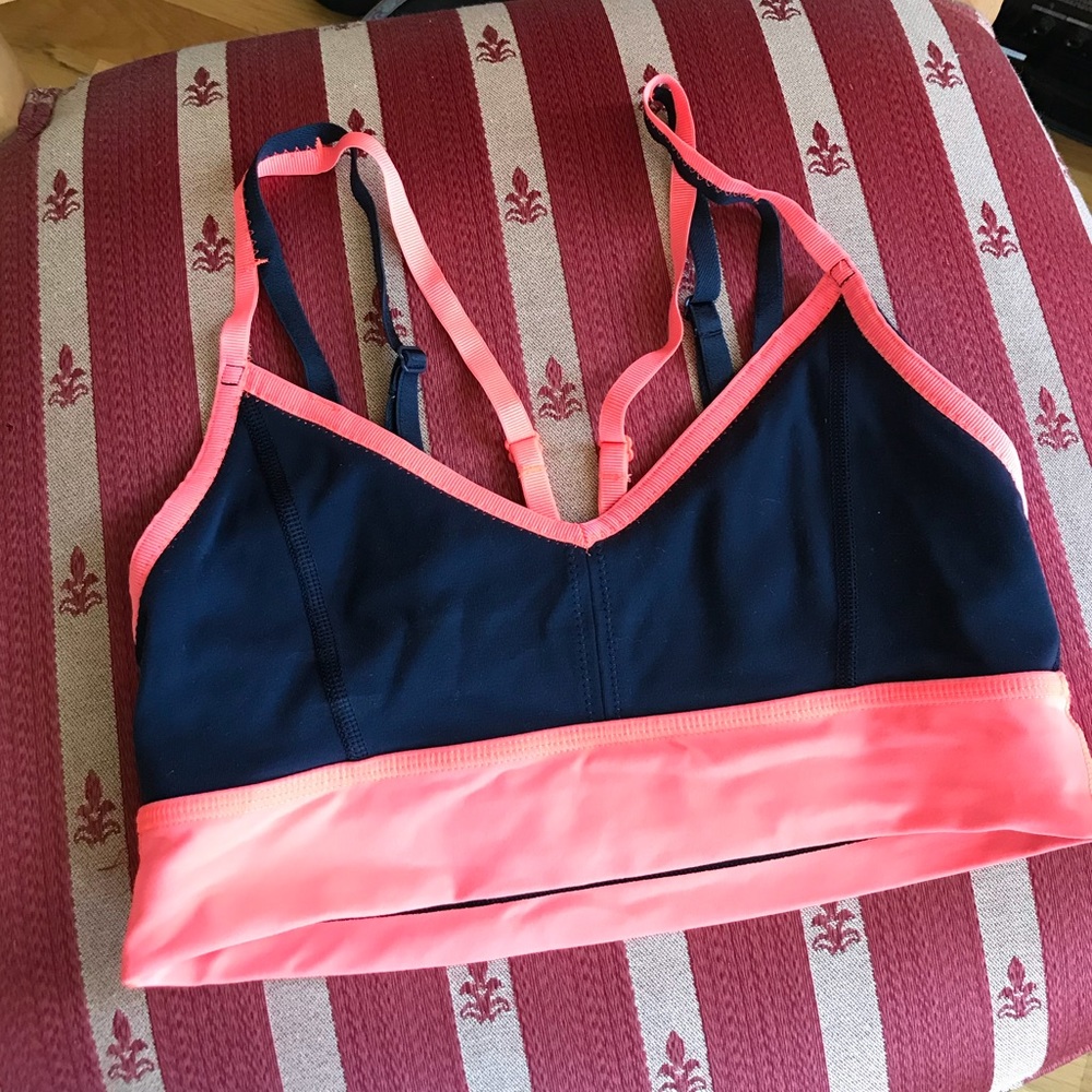 Lululemon strappy sports bra